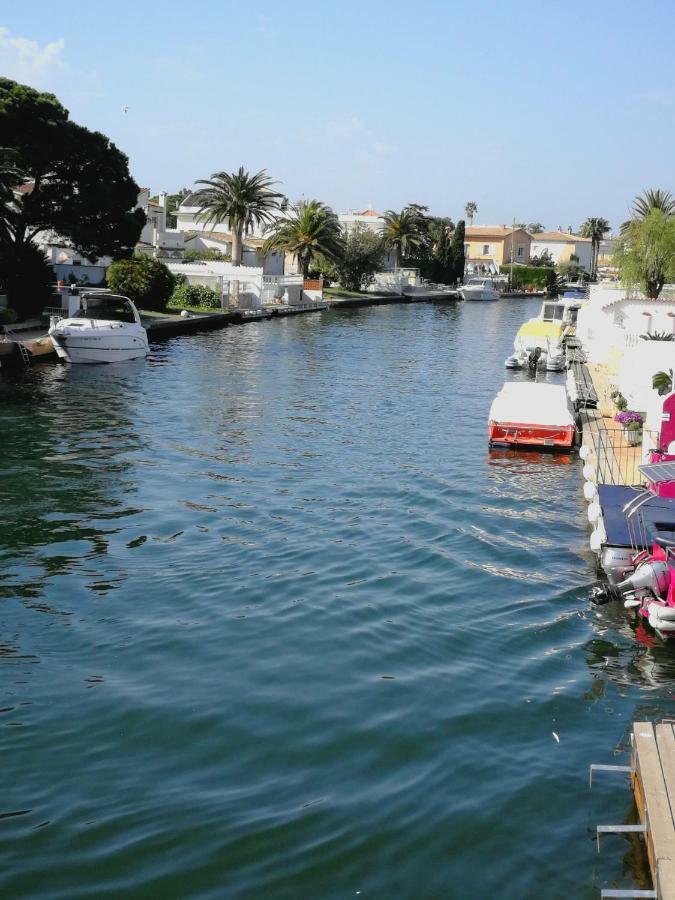 Villetta Da Carla Castello  D'Empuries Exteriér fotografie